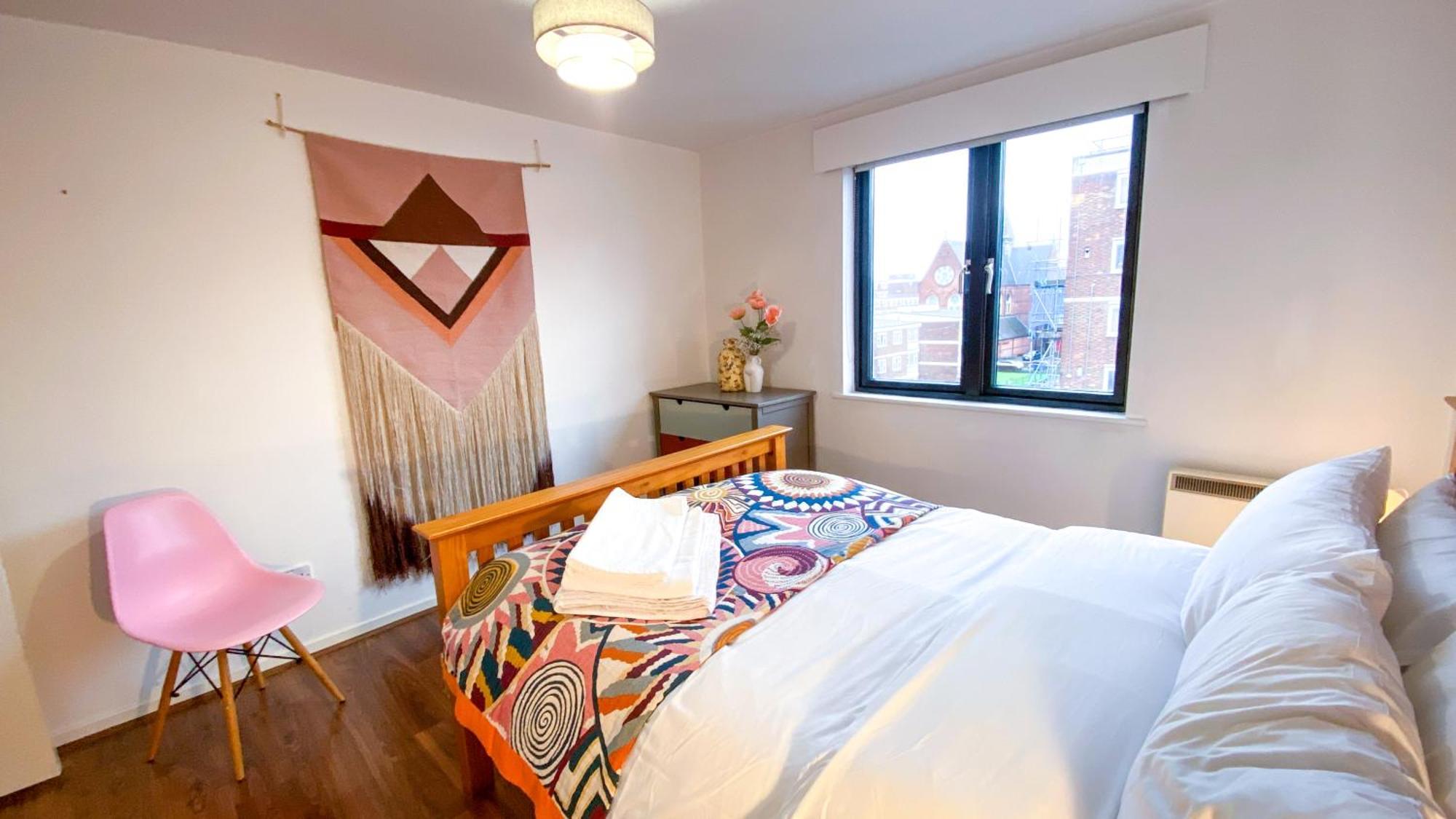 2 Bed Shoreditch Home With Parking London Exterior photo
